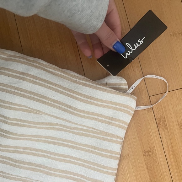 NWT Lulu's white and gold striped wrap mini skirt - Picture 3 of 5